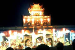 Cổng Đoan Môn trở thành cánh cửa đưa công chúng về quá khứ qua vở "Kinh đô Thăng Long".