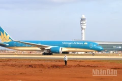 Sân bay Long Thành đã đón máy bay thương mại đầu tiên hạ cánh mang số hiệu VN5001 vào chiều 15/12.