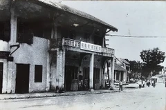 Bưu điện Hòn Gai (nay là vị trí Bưu điện tỉnh Quảng Ninh) từng là trụ sở của Việt Minh sau khi ta giành chính quyền ở Hòn Gai ngày 24/8/1945. (Ảnh: Tư liệu Bảo tàng tỉnh Quảng Ninh)