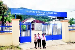 Học sinh tại A Xây đã có trường lớp kiên cố, khang trang.