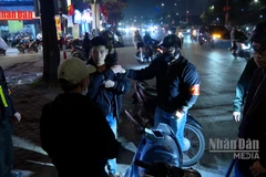 [Video] Lực lượng 141 tuần tra khép kín địa bàn, giữ vững an ninh an toàn Đại hội Đảng