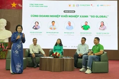 Doanh nghiệp tham gia talkshow khởi nghiệp xanh.