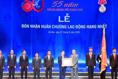 Tổng Bí thư Tô Lâm trao Huân chương Lao động hạng Nhất tặng Đài Truyền hình Việt Nam.