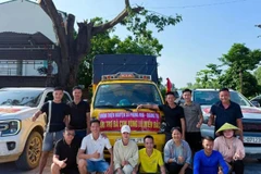 Nhóm thiện nguyện vượt gần 600km từ xã Phong Nha, tỉnh Quảng Trị đến tỉnh Lạng Sơn trao 1.000 suất quà, tổng trị giá gần 400 triệu đồng cho người dân bị thiệt hại do lũ lụt. (Ảnh minh họa)