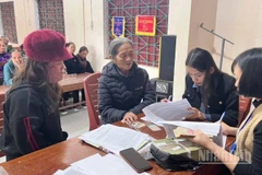 Xã Tuyên Sơn, tỉnh Quảng Trị phấn đấu đến 16 giờ chiều nay hoàn thành việc chi trả tiền quà Tết cho người dân 