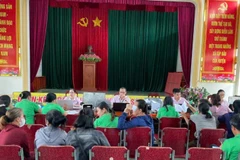 Các điểm giao dịch của Phòng Giao dịch Ngân hàng Chính sách xã hội Diễn Châu tích cực phục vụ nhân dân vay vốn ưu đãi thuận lợi.