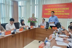 Cục trưởng Cục Viễn thông Nguyễn Thành Chung, trưởng đoàn công tác Bộ Khoa học và Công nghệ tại buổi làm việc với Sở Khoa học và Công nghệ tỉnh Thanh Hóa.