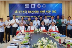 Quang cảnh Lễ ký kết hợp tác.