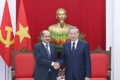 Tổng Bí thư Tô Lâm tiếp Đại sứ Ấn Độ tại Việt Nam Sandeep Arya. (Ảnh: TTXVN)