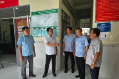 Lãnh đạo thành phố Cần Thơ kiểm tra, khảo sát một số trụ sở làm việc của xã, phường.