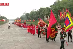 [Video] Dâng hương tưởng niệm các Vua Hùng nhân dịp khai hội Giỗ Tổ Hùng Vương