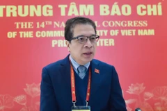 Đại sứ Đặc mệnh toàn quyền nước Cộng hòa xã hội chủ nghĩa Việt Nam tại Liên bang Nga Đặng Minh Khôi trả lời phỏng vấn phóng viên Báo Nhân Dân bên lề Đại hội.