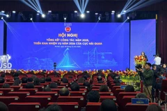 Toàn cảnh hội nghị.