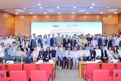 Chuyên gia, nhà khoa học trong nước và quốc tế dự Hội nghị khoa học tại Bệnh viện đại học Y dược Thành phố.