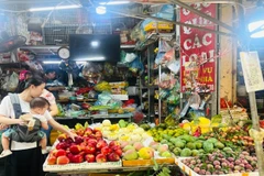 Cả nước hiện có gần 2 triệu hộ đóng thuế khoán, bình quân nộp 700.000 đồng mỗi tháng. (Ảnh: MINH PHƯƠNG)