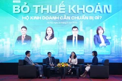 Các chuyên gia cũng đã cùng thảo luận, phân tích quy định pháp lý và nghĩa vụ mới của hộ kinh doanh sau khi bỏ thuế khoán.