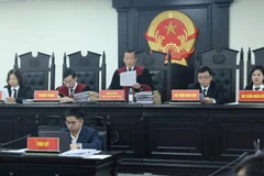 Hội đồng xét xử tại phiên tòa.