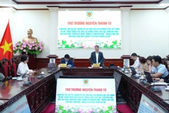 Quang cảnh buổi làm việc