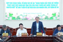 Bộ trưởng Tư pháp Nguyễn Hải Ninh chủ trì cuộc họp.