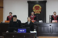 Hội đồng xét xử phiên phúc thẩm.