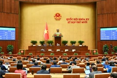 Quang cảnh phiên họp ở hội trường ngày 10/12. (Ảnh: DUY LINH)