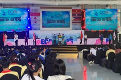 Quang cảnh lễ khai mạc.