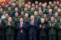 Tổng Bí thư Tô Lâm gặp mặt đại biểu tướng lĩnh quân đội nghỉ hưu, nghỉ công tác. (Ảnh: ĐĂNG KHOA)
