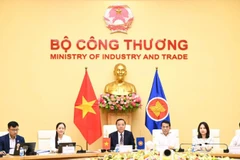 Đoàn Việt Nam tham dự Hội nghị do Thứ trưởng Công thương Nguyễn Hoàng Long làm Trưởng đoàn.