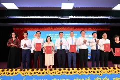 Lễ ký kết chương trình truyền thông giữa Cục Xuất nhập khẩu và các cơ quan báo chí ngành công thương.
