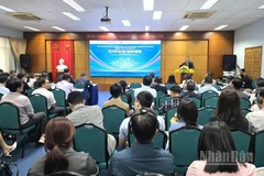 Tọa đàm “Đối thoại chính sách với các doanh nghiệp Hàn Quốc trong lĩnh vực điện tử”.