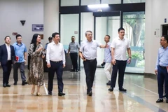 Bộ trưởng Nguyễn Hồng Diên và đoàn công tác đã đi kiểm tra Trung tâm Dữ liệu Bộ Công thương.