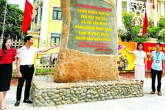 Cán bộ, đảng viên và nhân dân phường Móng Cái 1 học Bác, quyết tâm xây dựng sáu giá trị nổi bật của tỉnh Quảng Ninh.