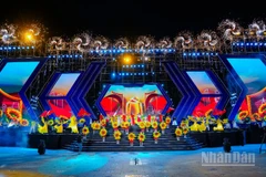 Nhiều tiết mục trong chương trình được đầu tư công phu, mang lại nhiều cảm xúc cho người xem. (Ảnh: ANH ĐÀO)