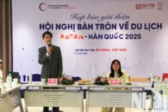 Quang cảnh buổi họp báo ngày 25/6. (Ảnh: ANH ĐÀO)