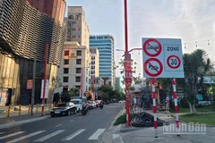 Đà Nẵng gắn biển báo tốc độ đối với xe 4 bánh gắn động cơ trên các tuyến đường được phép hoạt động. (Ảnh: ANH ĐÀO)