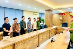 Các đối tượng tại cơ quan điều tra. (Ảnh: Công an cung cấp)