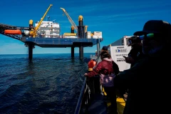 Tàu Robert thực hiện chuyến thám hiểm quốc tế nhằm tìm kiếm nước ngọt dưới đại dương.