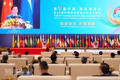 Phó Thủ tướng Trần Hồng Hà phát biểu tại Lễ khai mạc.
