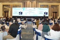 Toàn cảnh tọa đàm.