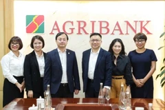 Chủ tịch HĐTV Agribank làm việc với Đoàn lãnh đạo cấp cao SWIFT