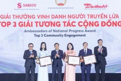 Lễ trao giải vinh danh người truyền lửa