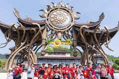 Sun World Ba Na Hills dành ưu đãi khủng cho du khách Việt Nam dịp Quốc khánh.