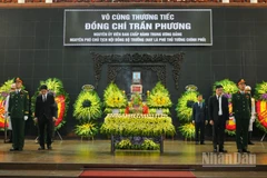 Lễ tang cấp Nhà nước nguyên Phó Chủ tịch Hội đồng Bộ trưởng Trần Phương. (Ảnh THẾ ĐẠI)
