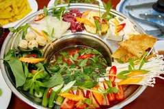 Hấp dẫn lẩu mắm miền Tây. Ảnh tư liệu