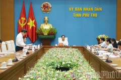 Ủy ban nhân dân tỉnh Phú Thọ họp về cơ chế phân cấp quản lý tài chính ngành giáo dục, y tế.
