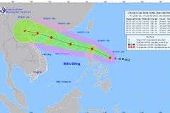  Bản đồ dự báo quỹ đạo và cường độ bão phát lúc 14 giờ ngày 2/10.
