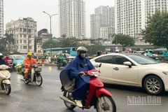 Hà Nội ngày có mưa vài nơi, sáng sớm có sương mù và sương mù nhẹ rải rác. (Ảnh minh họa: Đ.T)