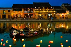 Du khách đến Hội An có cơ hội trải nghiệm nhiều hoạt động văn hoá đậm sắc màu truyền thống.