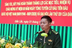 Đại tá Đỗ Quang Thấm, Phó Chính ủy Bộ Chỉ huy Quân sự tỉnh kiêm Chính ủy Ban Chỉ huy Bộ đội Biên phòng tỉnh Đắk Lắk phát động thi đua.