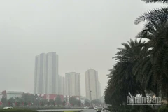 Ngã tư Khuất Duy Tiến-Trần Duy Hưng- Đại lộ Thăng Long. (Ảnh: ĐỨC ANH)